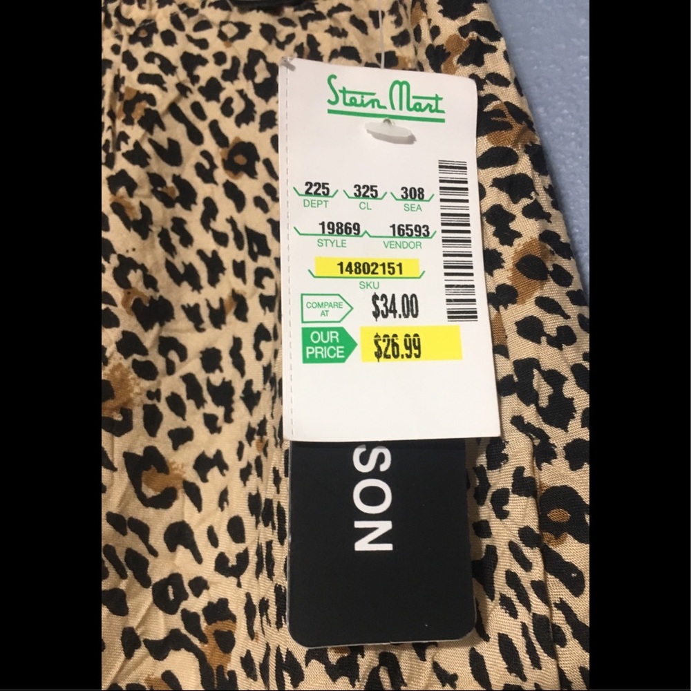 🆕 Anne Carson Leopard Ruffle Skirt - Picture 3 of 3